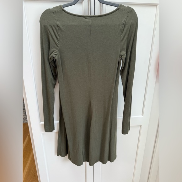 Express Dress - Picture 3 of 8